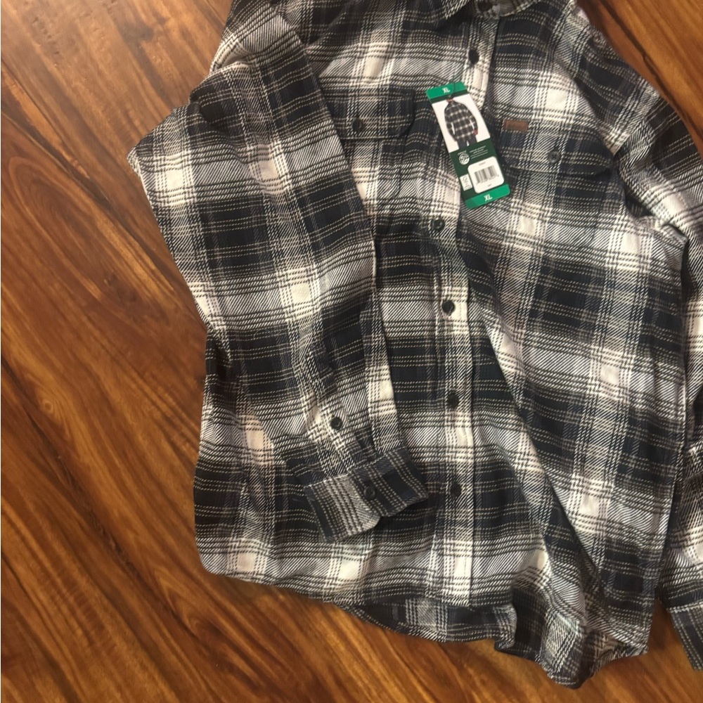 Orvis Black and White Checkered Men's Shirt - Picture 6 of 6